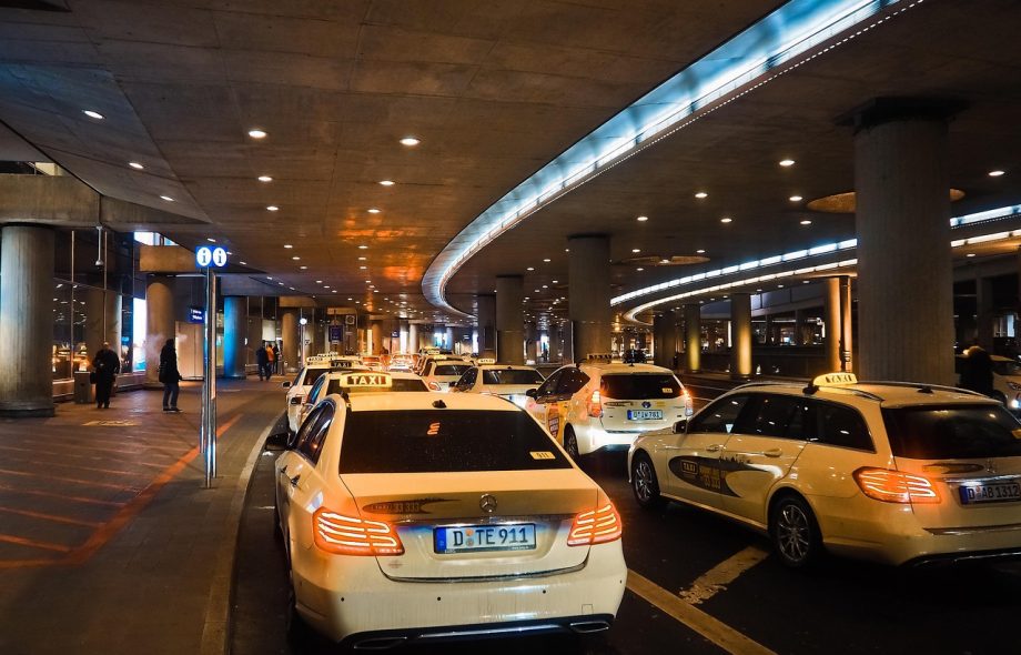 Taxis Near Manchester Airport